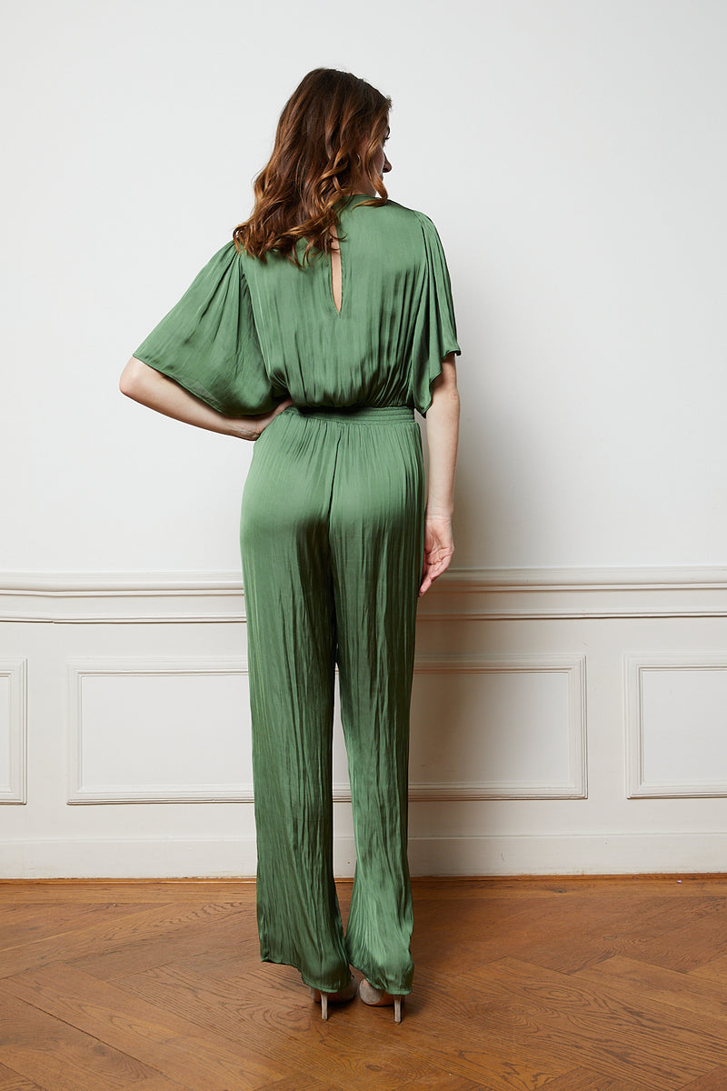 Green v-neck jumpsuit with elastic waistband