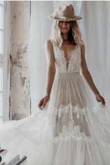White wedding dress bohemian style