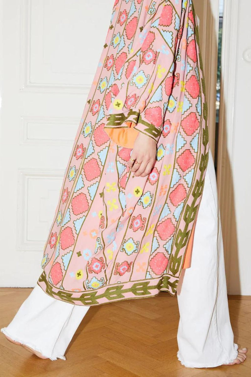 Kimono with colorful embroidery - Item for sale